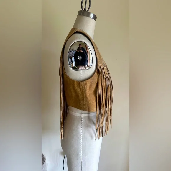 Ariat Tan Suede Vest with Fringe Size Medium - Picture 2 of 4